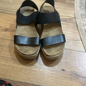 Black and Tan Sandals